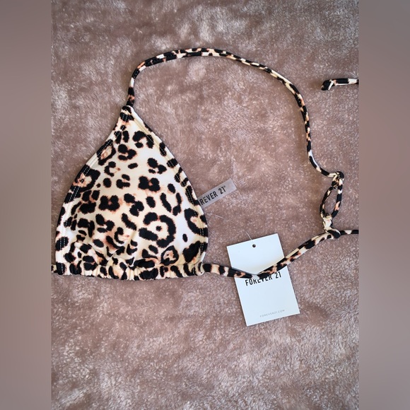 NWT F21 Cheetah Print Bikini Top 🌟 - Picture 2 of 4